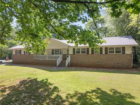 2148 Santa Fe Trl, Snellville, GA 30078