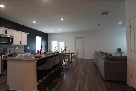 Entry Way - 28 Elmarry Ln, Bethlehem, GA 30620 photo 1 of 8