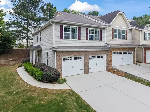 1509 Creek Bend Ln, Lawrenceville, GA 30043