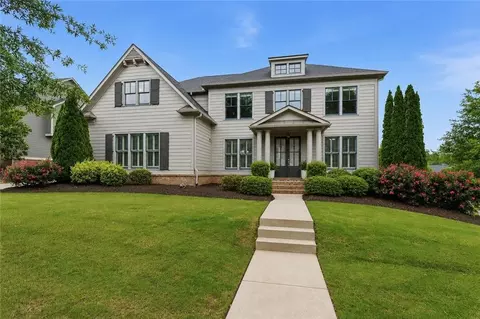 4010 Pinebrook Cir, Cumming, GA 30028