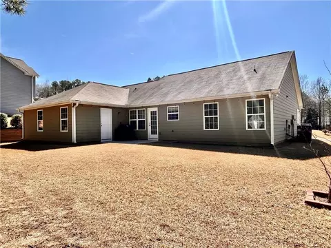 Exterior - 94 Heather Ln, Commerce, GA 30529 photo 7 of 10