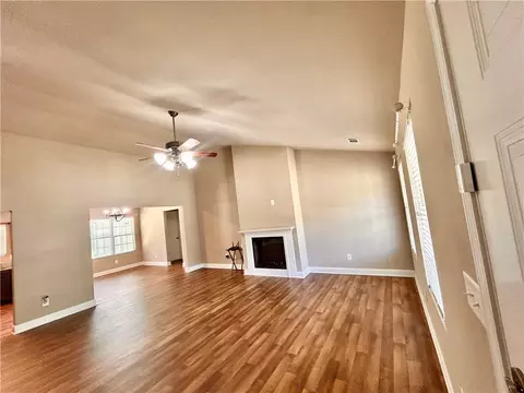 Living - 94 Heather Ln, Commerce, GA 30529 photo 1 of 4