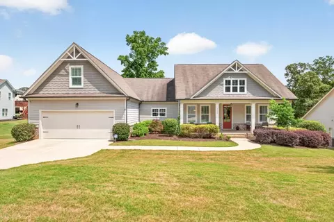 1830 Hidden Creek Dr, Hoschton, GA 30548