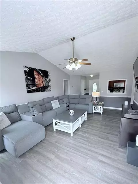 1313 Crestview Rd, Winder, GA 30680 photo 4