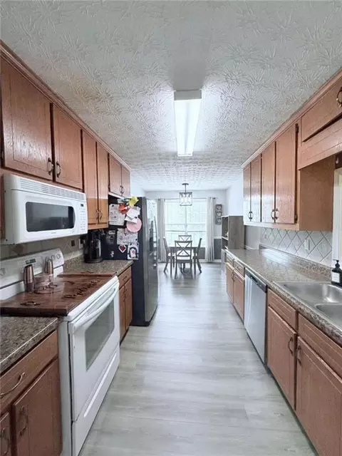 1313 Crestview Rd, Winder, GA 30680 photo 5