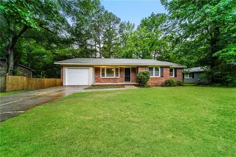 10807 Sanderling Ln, Jonesboro, GA 30238