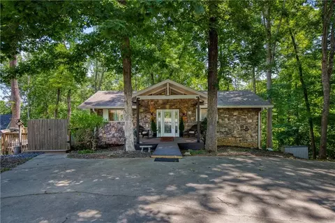3112 Lake Ranch Drive Dr, Gainesville, GA 30506