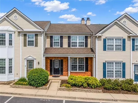 2215 Kilmington Sq, Alpharetta, GA 30009