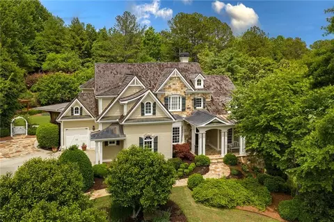 785 Owens Lake Rd, Milton, GA 30004