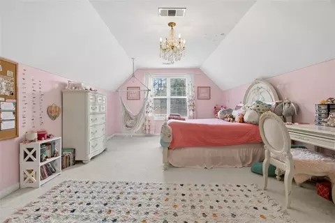 Bedroom - 2462 Oak Bluff Dr, Dacula, GA 30019 photo 9 of 13