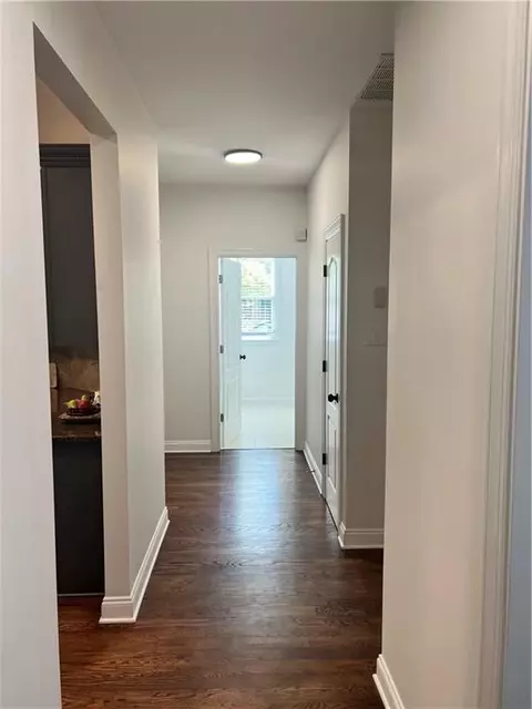 Entry Way - 448 Cape Ivey Dr, Dacula, GA 30019 photo 3 of 6