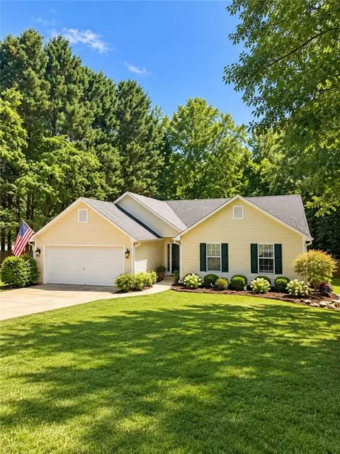176 Flagman St, Dawsonville, GA 30534
