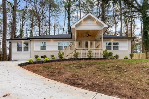 1380 Dogwood Cir, Smyrna, GA 30080