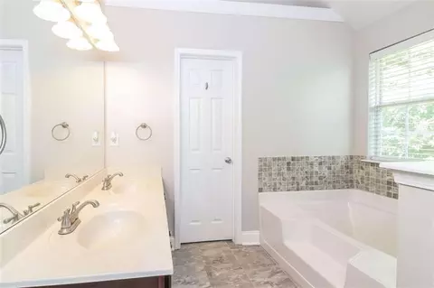 Bath - 172 Fred Bishop Dr, Canton, GA 30114 photo 2 of 3