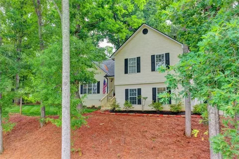 95 N Gwinnett St, Buford, GA 30518