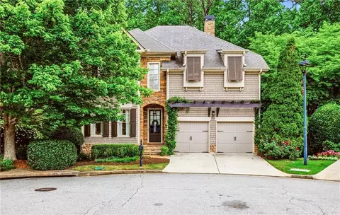4054 Newhaven Cir, Atlanta, GA 30319