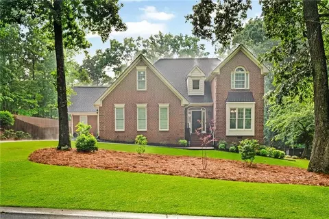 460 Saddlebrook Dr SE, Calhoun, GA 30701