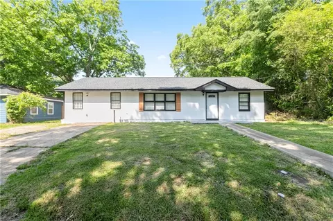 805 Pamela Dr, Griffin, GA 30224