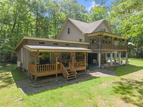 1088 Little Hawk Rd, Sautee Nacoochee, GA 30571