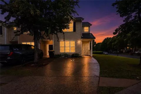 2326 Nicole Dr, Hampton, GA 30228