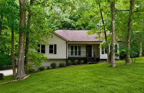 195 Lakeside Dr, Covington, GA 30016