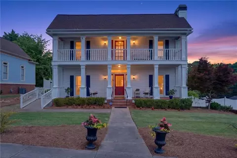 172 E Shadburn Ave, Buford, GA 30518
