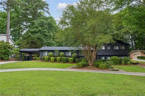 560 Spalding Dr, Atlanta, GA 30328