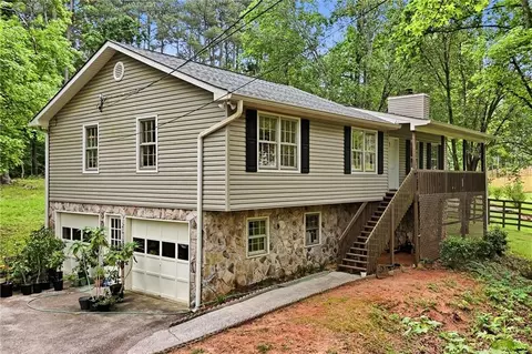 332 Pine Acres Dr, Canton, GA 30115