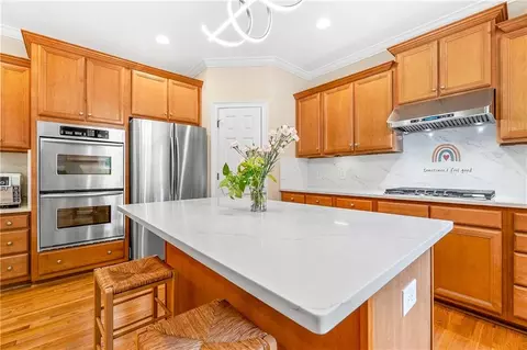 Kitchen - 6095 Bailey Ridge Dr, Duluth, GA 30097 photo 3 of 4