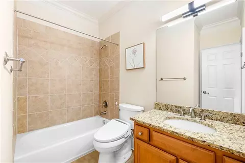 Bath - 6095 Bailey Ridge Dr, Duluth, GA 30097 photo 1 of 8