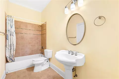 Bath - 6095 Bailey Ridge Dr, Duluth, GA 30097 photo 8 of 8