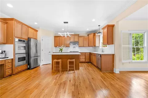 Kitchen - 6095 Bailey Ridge Dr, Duluth, GA 30097 photo 2 of 4