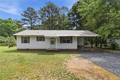 318 Circle Dr, Calhoun, GA 30701