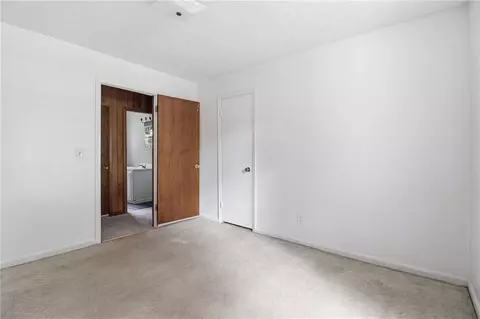 Bedroom - 318 Circle Dr, Calhoun, GA 30701 photo 2 of 6