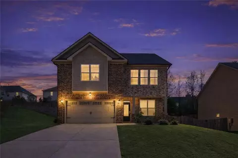 1526 Battle Brook Dr, Conyers, GA 30012