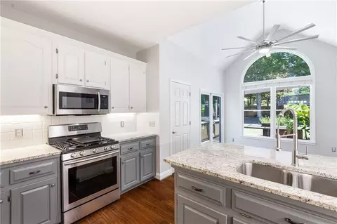 Kitchen - 513 Ruby Ln, Canton, GA 30114 photo 2 of 4