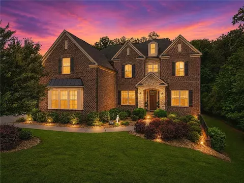2555 Wood Fern Ln, Cumming, GA 30041