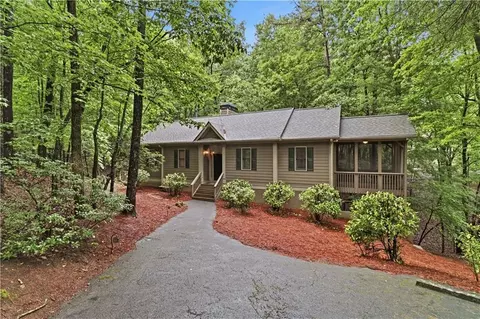 104 Soaring Hawk Cir, Jasper, GA 30143