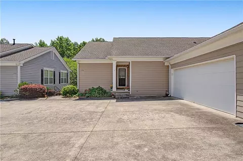 130 Camry Cir, Dallas, GA 30157