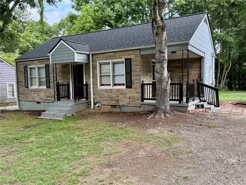212 Highland Dr, Winder, GA 30680