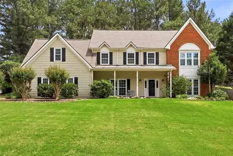 1140 Pebble Bend Dr, Grayson, GA 30017 photo 2