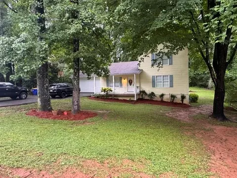 2800 Carrie Dr NW, Kennesaw, GA 30144