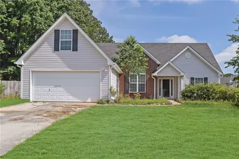 1401 Waterford Ct, Loganville, GA 30052