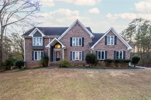 135 Acton Dr, Fayetteville, GA 30215