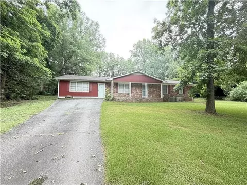 210 Cherrywood Dr, Woodstock, GA 30188