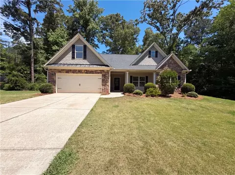 1209 Windstone Dr, Winder, GA 30680