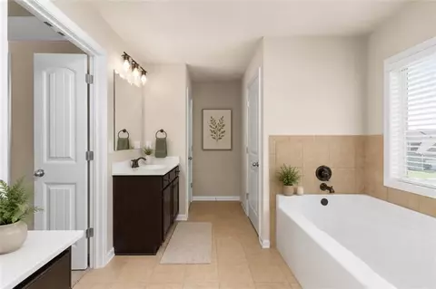 Entry Way - 2340 Cain Cir, Dacula, GA 30019 photo 5 of 7