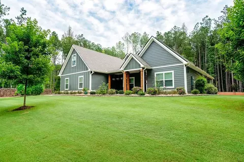 31 Ozark Woods Dr, Newnan, GA 30263