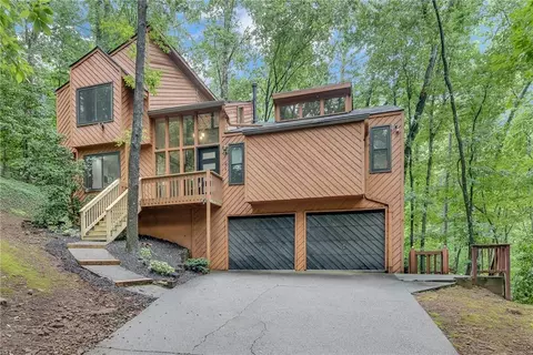 1820 Cedar Cliff Dr SE, Smyrna, GA 30080