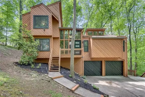 1820 Cedar Cliff Dr SE, Smyrna, GA 30080